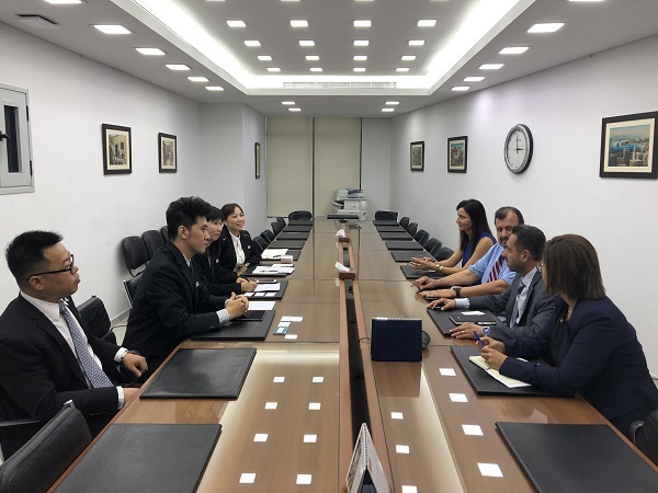 我校与黎巴嫩美国科技大学签署合作备忘录